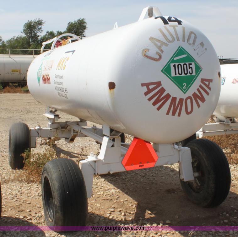 image for item G4646 1,000 gallon anhydrous ammonia tank