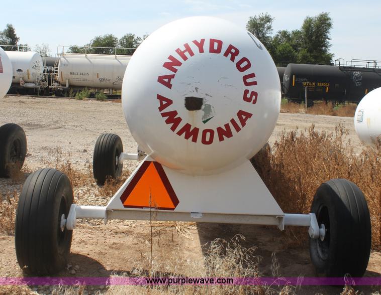 image for item G4647 1,000 gallon anhydrous ammonia tank