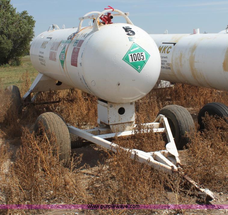 image for item G4648 1,000 gallon anhydrous ammonia tank