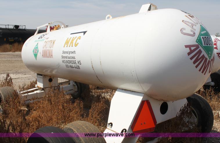 image for item G4648 1,000 gallon anhydrous ammonia tank