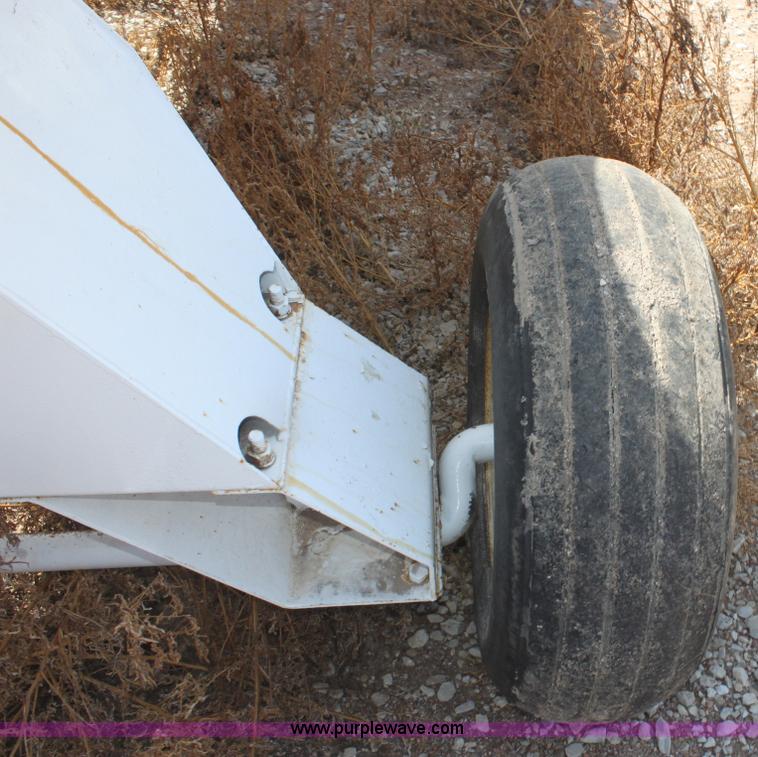 image for item G4648 1,000 gallon anhydrous ammonia tank