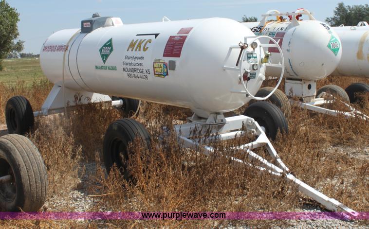 image for item G4649 1,000 gallon anhydrous ammonia tank