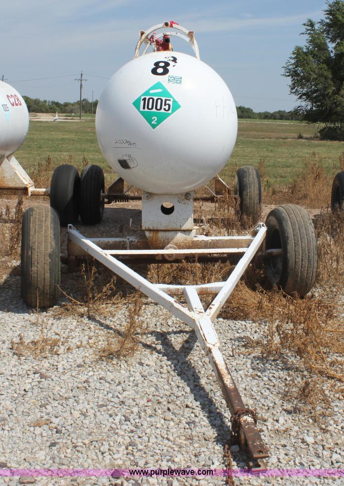 image for item G4650 1,000 gallon anhydrous ammonia tank