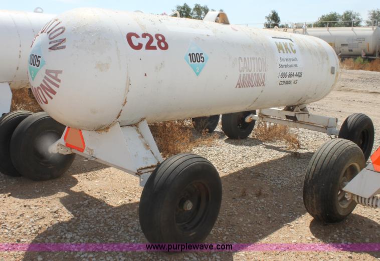 image for item G4651 1,000 gallon anhydrous ammonia tank
