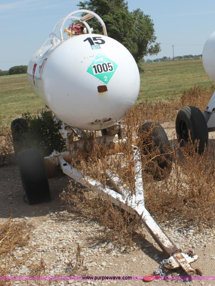 image for item G4653 1,000 gallon anhydrous ammonia tank