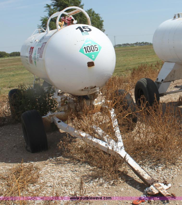 image for item G4653 1,000 gallon anhydrous ammonia tank