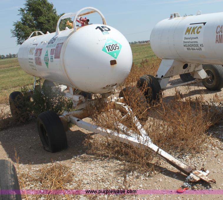 image for item G4653 1,000 gallon anhydrous ammonia tank