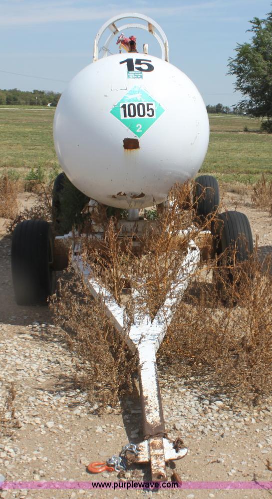 image for item G4653 1,000 gallon anhydrous ammonia tank