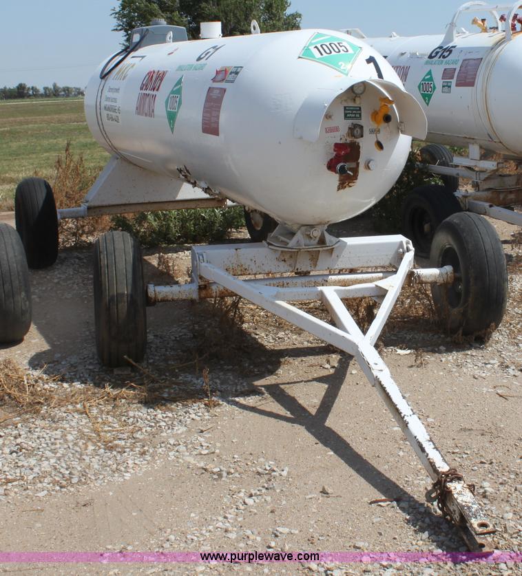 image for item G4654 1,000 gallon anhydrous ammonia tank