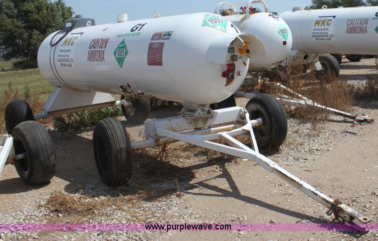 image for item G4654 1,000 gallon anhydrous ammonia tank