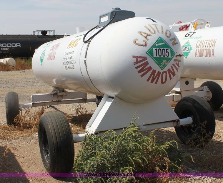 image for item G4654 1,000 gallon anhydrous ammonia tank