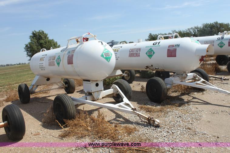 image for item G4655 1,000 gallon anhydrous ammonia tank