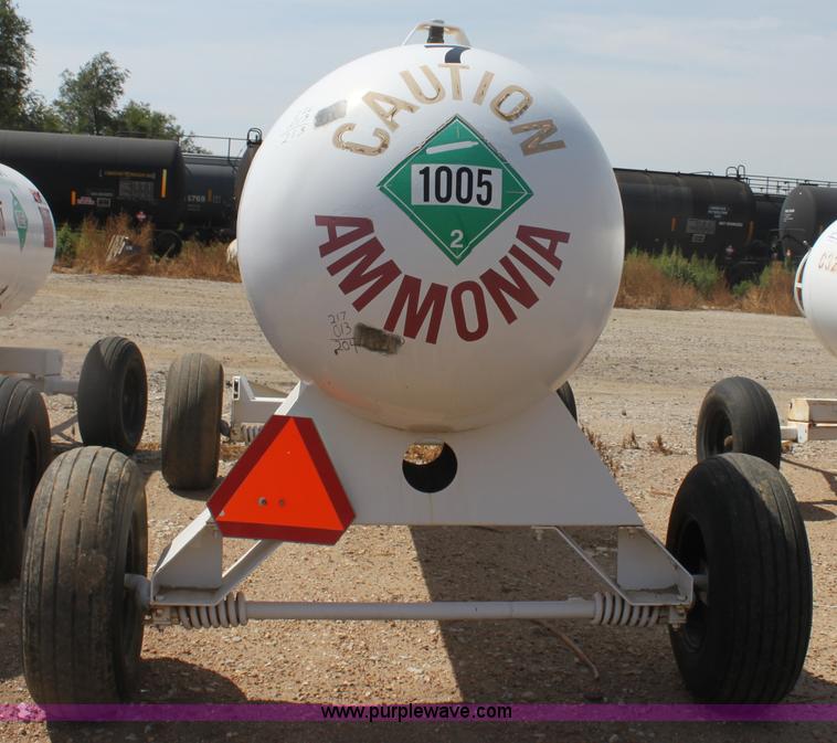 image for item G4655 1,000 gallon anhydrous ammonia tank