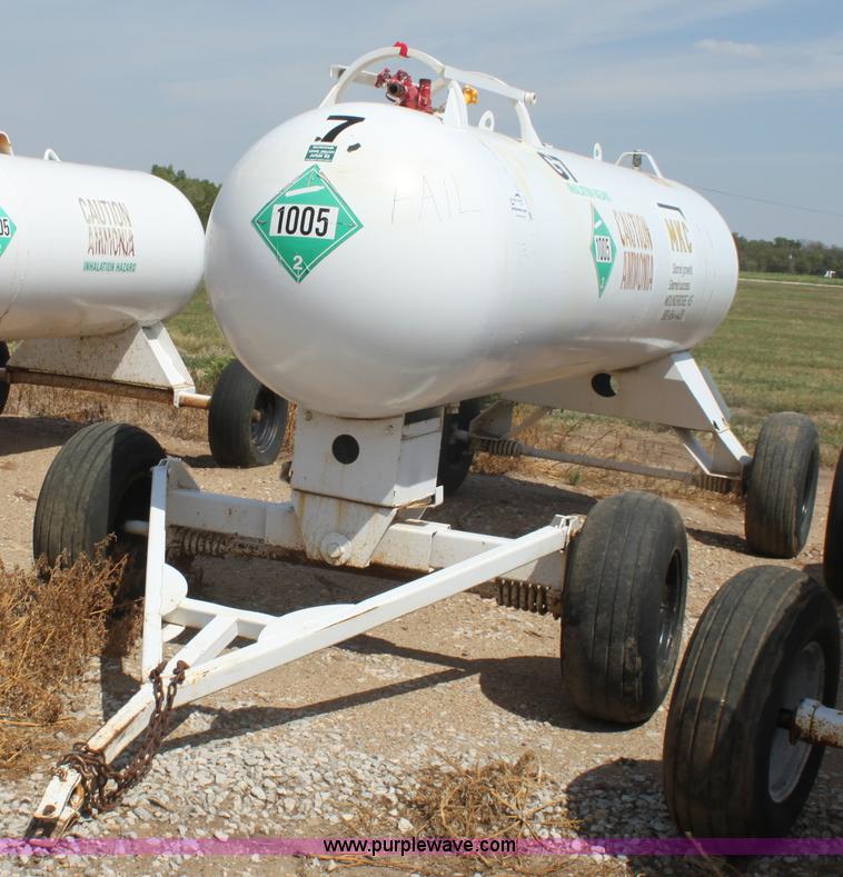 image for item G4655 1,000 gallon anhydrous ammonia tank