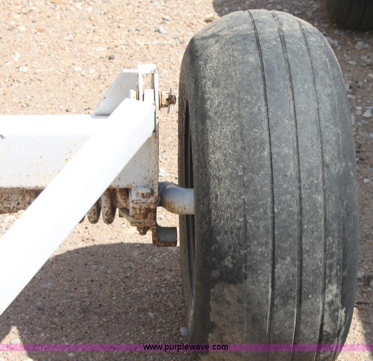 image for item G4655 1,000 gallon anhydrous ammonia tank