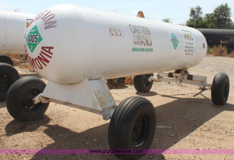 image for item G4656 1,000 gallon anhydrous ammonia tank