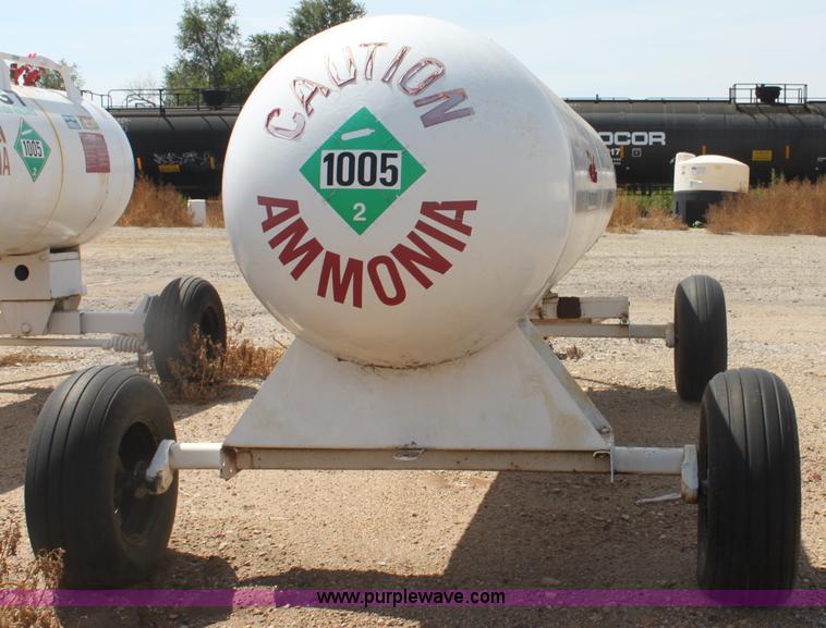 image for item G4656 1,000 gallon anhydrous ammonia tank