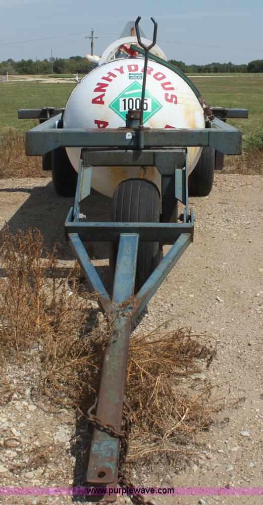 image for item G4657 1,000 gallon anhydrous ammonia tank