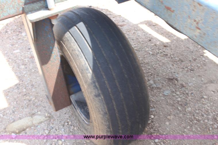 image for item G4657 1,000 gallon anhydrous ammonia tank