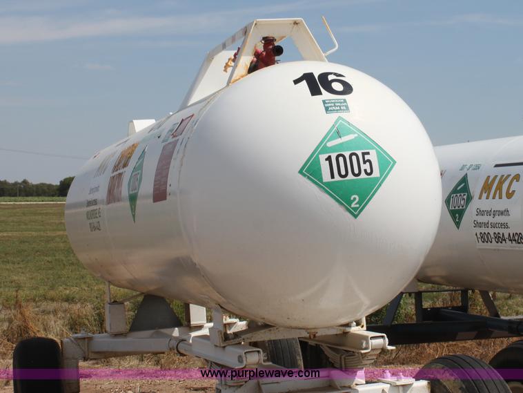 image for item G4658 1,000 gallon anhydrous ammonia tank