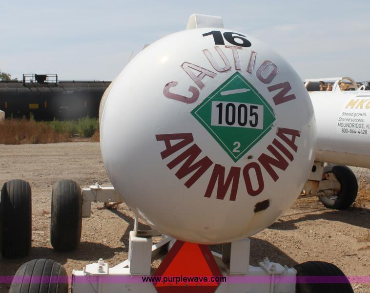 image for item G4658 1,000 gallon anhydrous ammonia tank