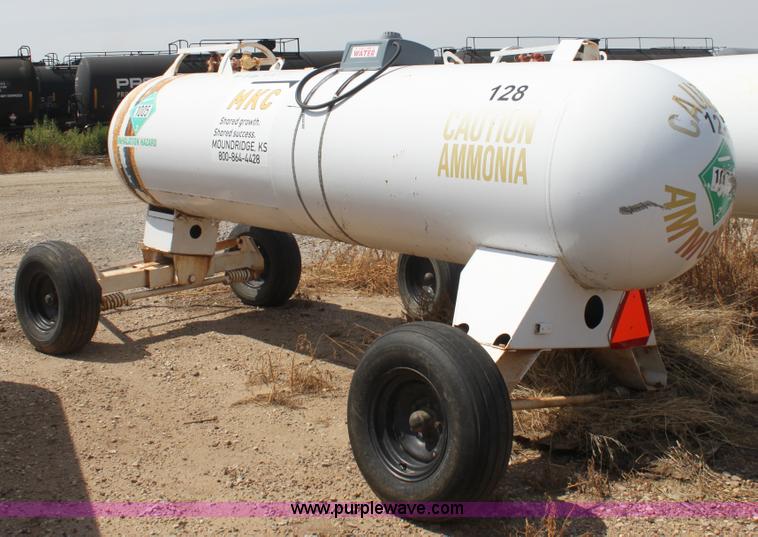 image for item G4659 1,000 gallon anhydrous ammonia tank