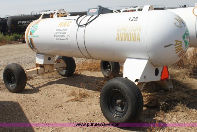 image for item G4659 1,000 gallon anhydrous ammonia tank