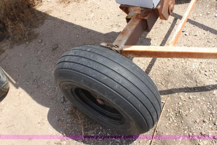 image for item G4659 1,000 gallon anhydrous ammonia tank