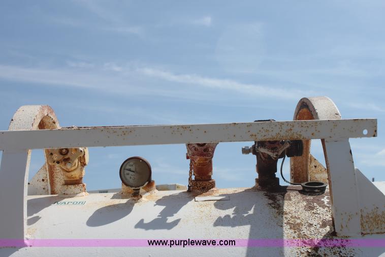 image for item G4659 1,000 gallon anhydrous ammonia tank