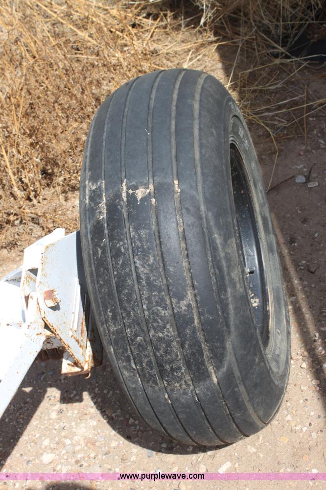 image for item G4660 1,000 gallon anhydrous ammonia tank