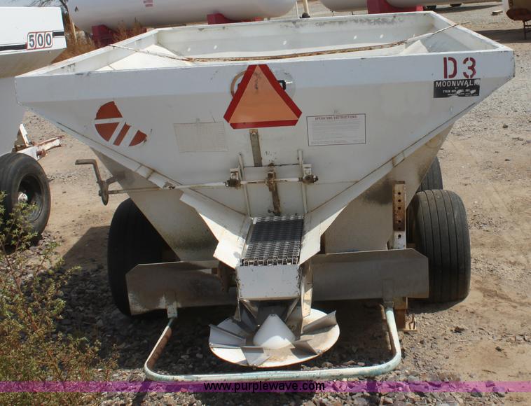 image for item G4663 TCI four ton dry fertilizer spreader