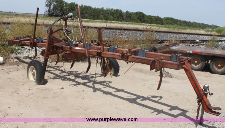 image for item G4664 Anhydrous ammonia applicator