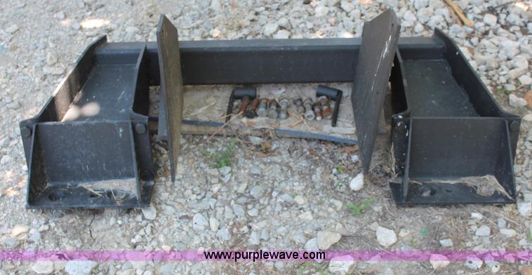 image for item L9817 Prince hydraulic tractor loader