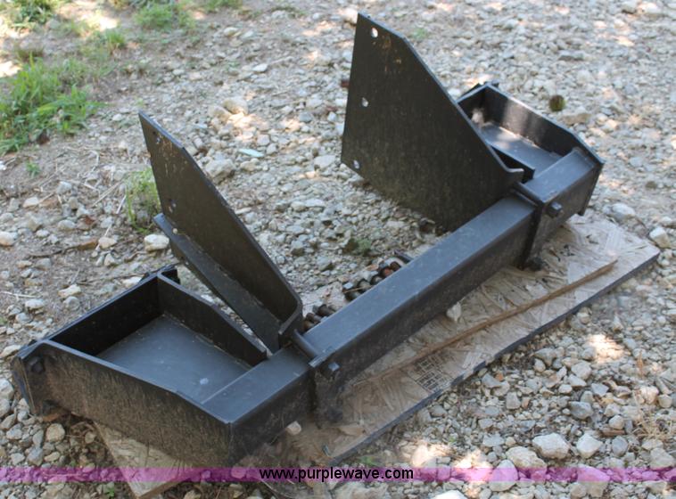 image for item L9817 Prince hydraulic tractor loader