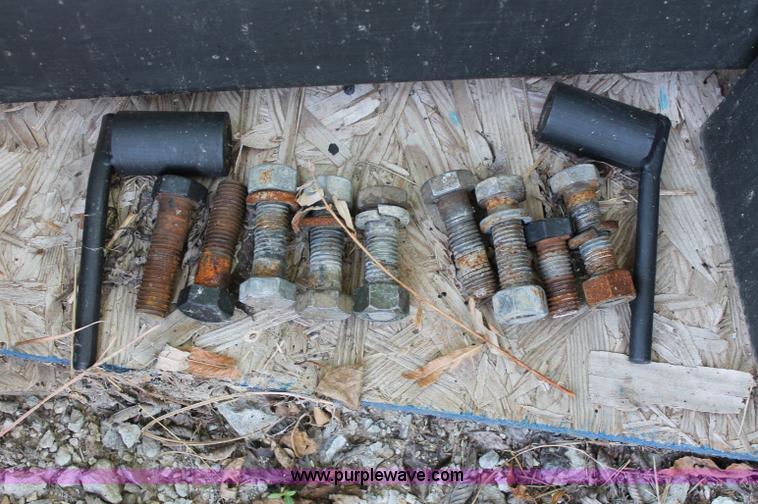 image for item L9817 Prince hydraulic tractor loader