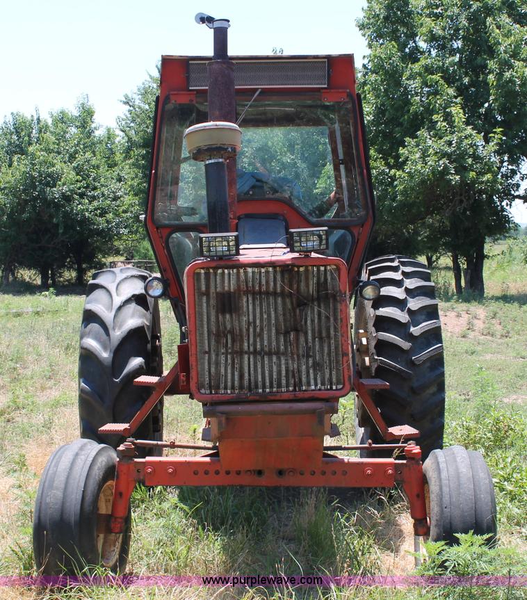 image for item L9818 Allis-Chalmers 200 tractor
