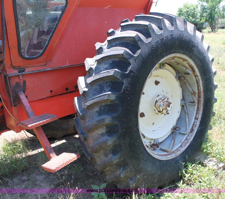 image for item L9818 Allis-Chalmers 200 tractor