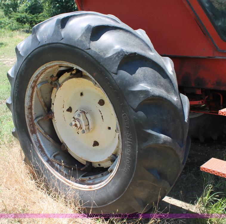 image for item L9818 Allis-Chalmers 200 tractor