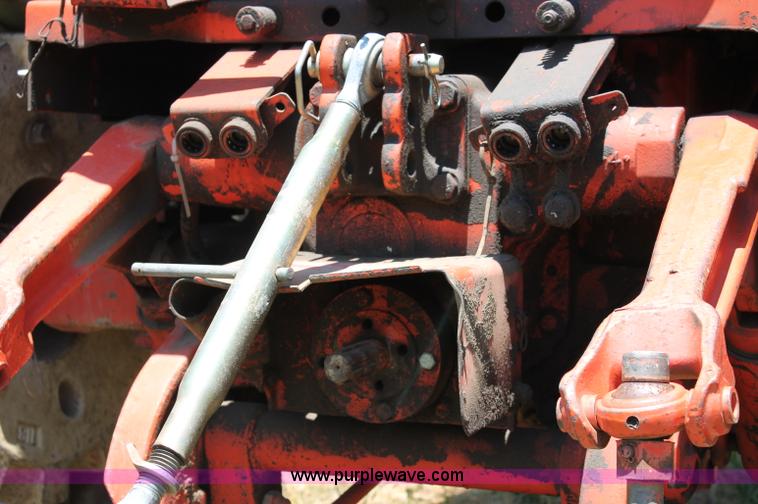 image for item L9818 Allis-Chalmers 200 tractor