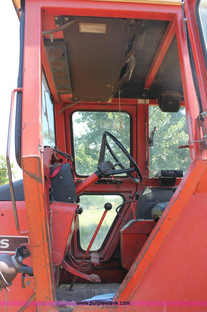 image for item L9818 Allis-Chalmers 200 tractor