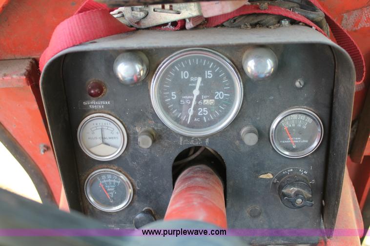 image for item L9818 Allis-Chalmers 200 tractor