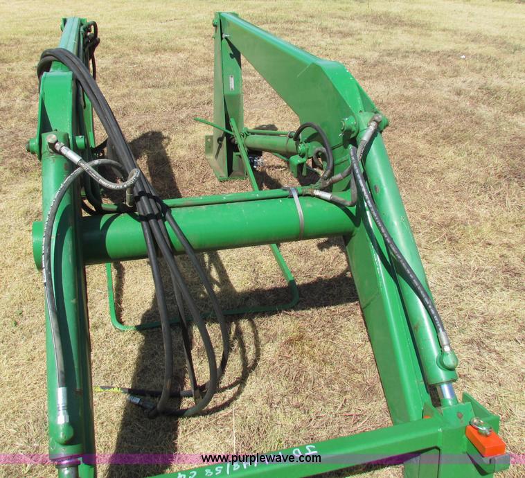 image for item N9110 John Deere 158 loader