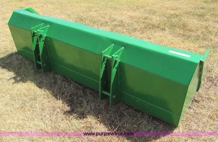 image for item N9110 John Deere 158 loader