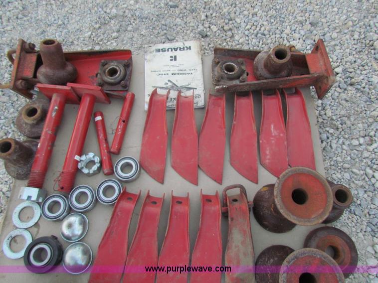 image for item N9117 Assorted Krause disk parts