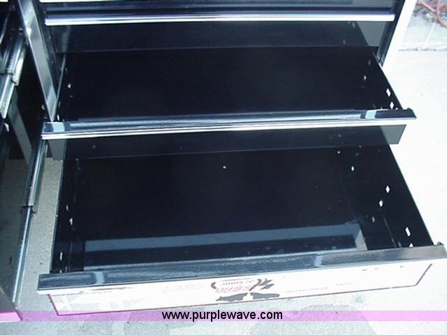 image for item B1462 Snap-On top box double bank toolbox