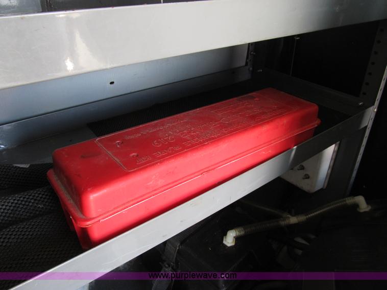 image for item B2830 2007 Ford E350 cargo van with bucket attachment