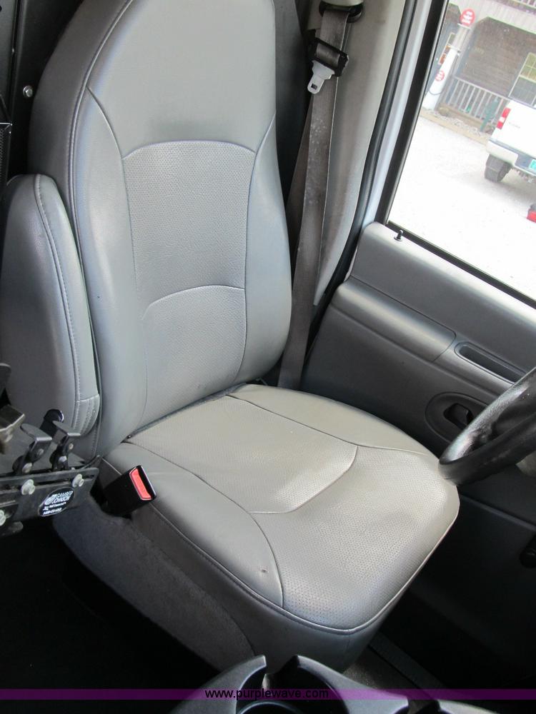 image for item B2830 2007 Ford E350 cargo van with bucket attachment