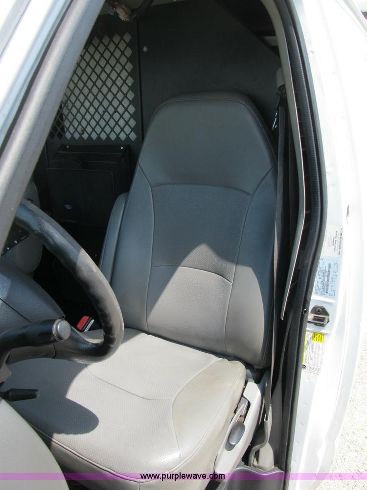 image for item B2830 2007 Ford E350 cargo van with bucket attachment