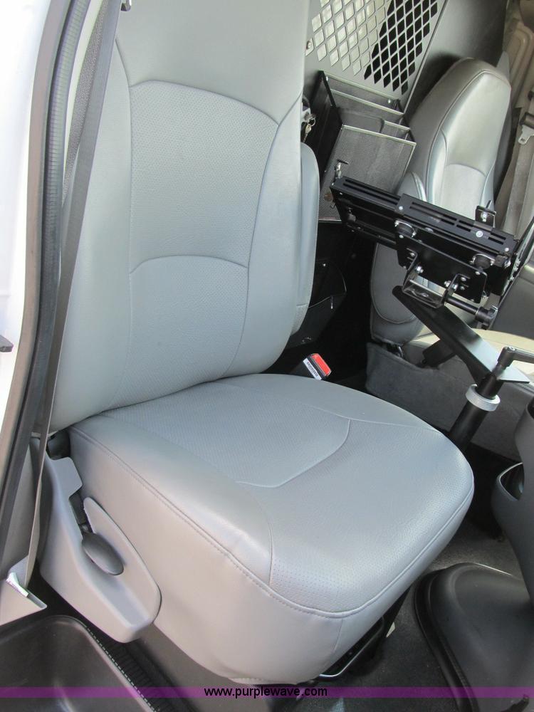 image for item B2830 2007 Ford E350 cargo van with bucket attachment