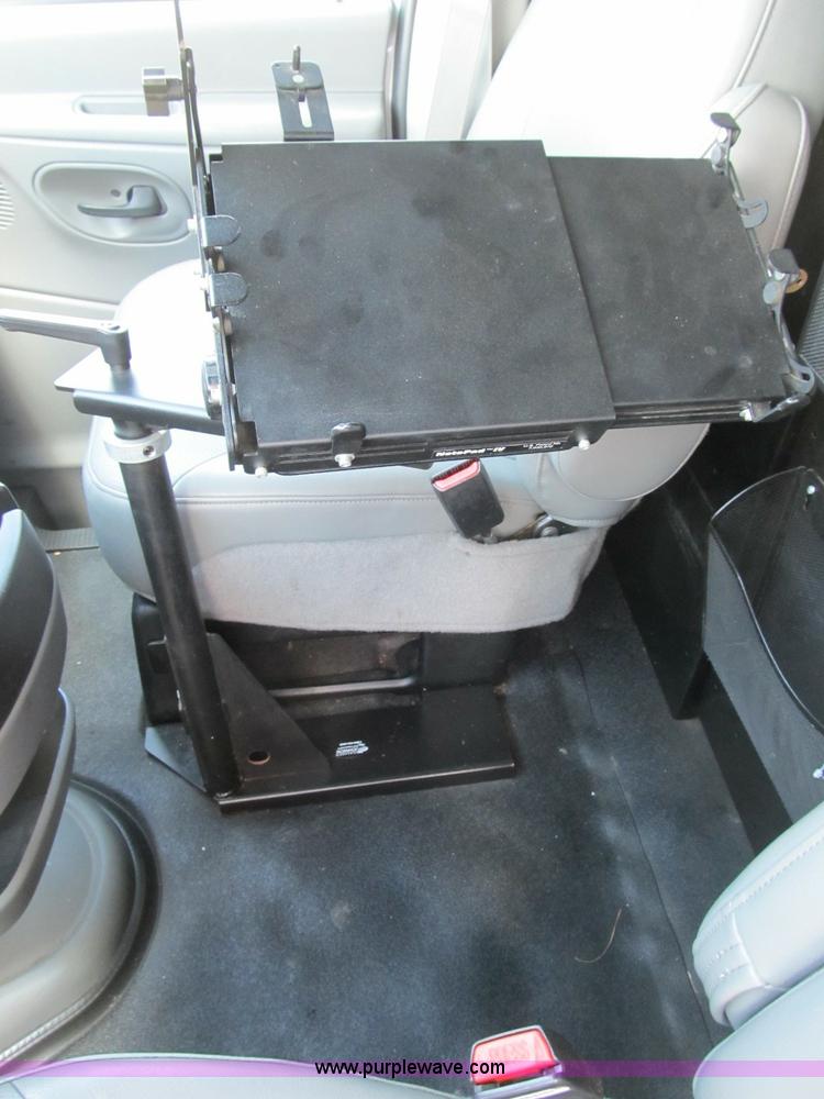 image for item B2830 2007 Ford E350 cargo van with bucket attachment